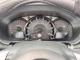 【スピードメーター】メーターがシンプルで見やすく運転しやすいですね!