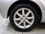 トヨタ認定中古車保証付!(1年間、距離無制限 HV車はHV保証付) 別途延長保証もご用意しております♪ ぜひ現車を確認にご来店ください