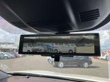 インテリジェントルームミラー☆カメラの映像を映すことで荷物や人が乗っていても後方視界を確保できます☆