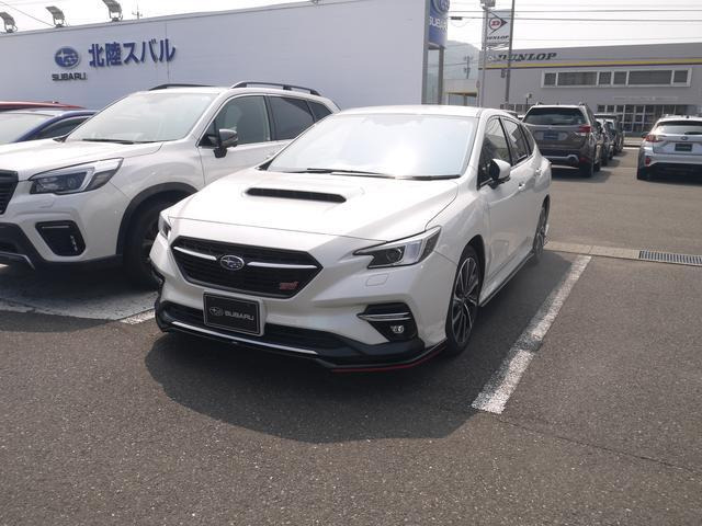 レヴォーグ 1.8 STI スポーツ EX 4WD 