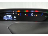 ★スピードメーターでは一目でガソリン残量、時間、外気温がわかります