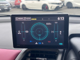 走る喜びを与える【Gメーター表示】運転中にかかる前後左右の加速Gに加えて、アクセルペダル開度やブレーキ圧を表示。