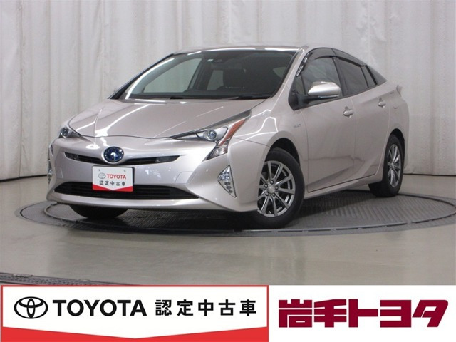 プリウス 1.8 A E-Four 4WD 