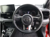 ハンドル周りです。運転している間、長く触れているものだから手に馴染むハンドルがいいですよね♪握ると欲しくなっちゃいますよ。
