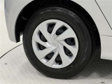 タイヤサイズは175/70R14!残り溝は5ミリ程度です!