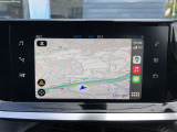 Apple CarPlay、Android Auto 対応。スマホを接続するとタッチスクリーン上でマップ、通話、メッセージ、ミュージックなどのアプリをスマホ同様に操作できるミラースクリーン機能搭載