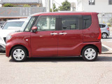 広々とした車内空間に優れた燃費性能。更にデザインも上質で人気のお車です!