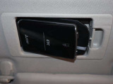 ETCももちろん搭載。いちいち料金所で停車する必要なんて当然ないです。スムーズにストレスなくドライブをお楽しみください。(※支払総額にセットアップ費用は含まれておりません。)