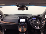 【前方視界】開放的な前方視界!運転がしやすく疲れにくいです♪窓が大きく、見通しがとっても良いおクルマですよ♪