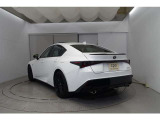 レクサスの名にふさわしいU-Carをお求めのお客様のために生まれたレクサス認定中古車。レクサスならではの商品クオリティと、お客様を安心で満たすレクサスのおもてなしを存分に味わっていただけるプログラムです