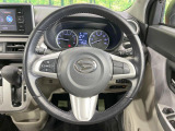 【純正革巻きステアリング】上質な革を使用することで、手にしっかり馴染みとても運転しやすいハンドルです♪