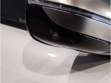【BMWミラー】視認性の高いスタイリッシュなミラー。自動防眩機能も付いており夜間のドライビングをサポートします。