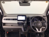 【前方視界】開放的な前方視界!運転がしやすく疲れにくいです♪窓が大きく、見通しがとっても良いおクルマですよ♪