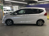 エンジンルーム、室内、クリーニング済みです。厳選したお車を屋内展示場にて展示中☆車両品質には自信がございます!ぜひ一度ご来店ください!!