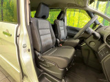 運転席シート廻りは使用感も少なく、良好な状態となっています。丁寧に使われていたことがよくわかりますね。