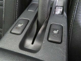 シート表面を直接温める「シートヒーター」で、寒い時期のドライブも快適です。
