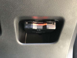 今や必須装備となった、料金所をキャッシュレスでスムースに通過できるETCが装着済みです。