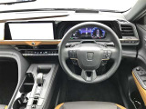 こちらの車両は、末永い安心メンテナンスを提供させていただく為、ご来店頂きお車のご確認・点検(スマイルパスポート)にご加入いただける、岐阜県内販売・登録の方に限らせていただきます。