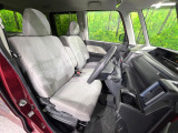 運転席シート廻りは使用感も少なく、良好な状態となっています。丁寧に使われていたことがよくわかりますね。