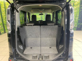 普段のお買い物や通勤、送迎等に十分な荷室スペースを確保しております。セカンドシートを倒すと、大きな荷物の積載も可能です♪