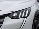 【ヘッドライト】省電力で長寿命の明るく運転しやすいLEDヘッドランプです。明るく照らすので暗い夜道からお客様を守ってくれます。