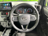 【純正革巻きステアリング】上質な革を使用することで、手にしっかり馴染みとても運転しやすいハンドルです♪