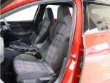 納車前点検71項目の厳しいチェックをクリアした車輌だけが、フォルクスワーゲン認定中古車となります。