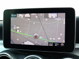 お車選びをお楽しみ頂けるよう、在庫車の展示スペースを十分に確保しております。
