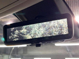 【デジタルインナーミラー】後席の大きな荷物や同乗者で後方が確認しづらい時でも安心!カメラが撮影した車両後方の映像をルームミラー内に表示。クリアな視界で状況の確認が可能です!