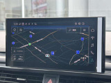●MMIナビゲーション『高解像度カラーディスプレイに、Bluetooth(R)接続によるハンズフリー通話機能を搭載しています。』