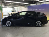エンジンルーム、室内、クリーニング済みです。厳選したお車を屋内展示場にて展示中☆車両品質には自信がございます!ぜひ一度ご来店ください!!