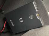 【ETC】高速道路の料金所をストレスなく通過!話題のスポットやサービスエリアに多い「スマートIC」利用時は必須のアイテムです。当店でセットアップを実施、ご納車当日からすぐにご利用いただけます!