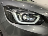 LEDヘッドライトで夜道も安心!