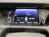 鮮明に見えるデジタルメーター情報を多数表示します。