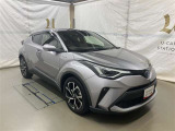 広々とした車内空間に優れた燃費性能。更にデザインも上質で人気のお車です!