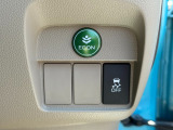 燃費を抑えるECON、横滑りを防ぐVSA等のスイッチ類は、運転席の右側、手の届きやすい位置にあります。