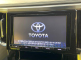 【純正9型ナビ】人気の純正ナビを装備しております。ナビの使いやすさはもちろん、オーディオ機能も充実!キャンプや旅行はもちろん、通勤や買い物など普段のドライブも楽しくなるはず♪