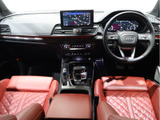 SQ5 3.0 4WD エアサス