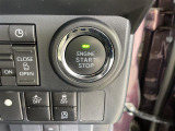 気になる車はすぐにお問い合わせください!画面右側の0066から始まる無料ダイヤルからお問い合わせ下さい!専門スタッフがお車のご質問にお答えいたします!