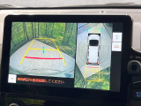 【パノラミックビューモニター】専用のカメラにより、上から見下ろしたような視点で360度クルマの周囲を確認することができます☆死角部分も確認しやすく、狭い場所での切り返しや駐車もスムーズに行えます。