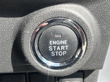 気になる車はすぐにお問い合わせください!画面右側の0066から始まる無料ダイヤルからお問い合わせ下さい!専門スタッフがお車のご質問にお答えいたします!