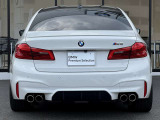 サービスにはドイツ本国と同様に教育と訓練を受け、BMWを知り尽くした「マイスターメカニック」が数多く在籍しております。納車前点検整備で、お客様に安心と安全をお届けいたします。