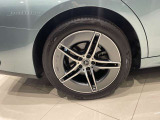 車両は屋内展示しておりますので天候に関係なくごゆっくりコンディションご確認頂けます。車両を倉庫へ保管している場合が御座いますのでご来店前に在庫確認頂けると幸いです。TEL072-784-8800