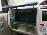 収納もあり、車検証+α収納可能です!