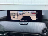 【360°ビューモニター】  とても分かりやすい、クルマの上から見下ろしたような映像で、駐車サポートをしてくれます。
