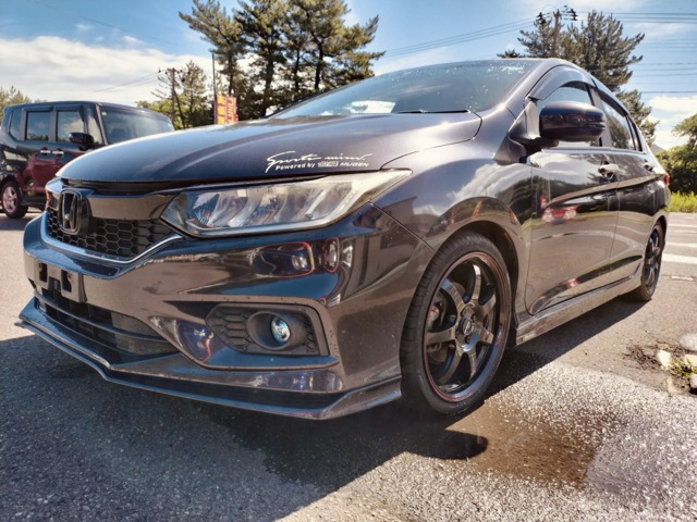 グレイス 1.5 LX 