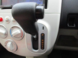 運転席・助手席共に綺麗になっています!インテリの方もシンプルなデザインになっています♪