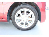 タイヤサイズは155/65R14と言うサイズを使用。軽自動車ではスタンダードなサイズです。