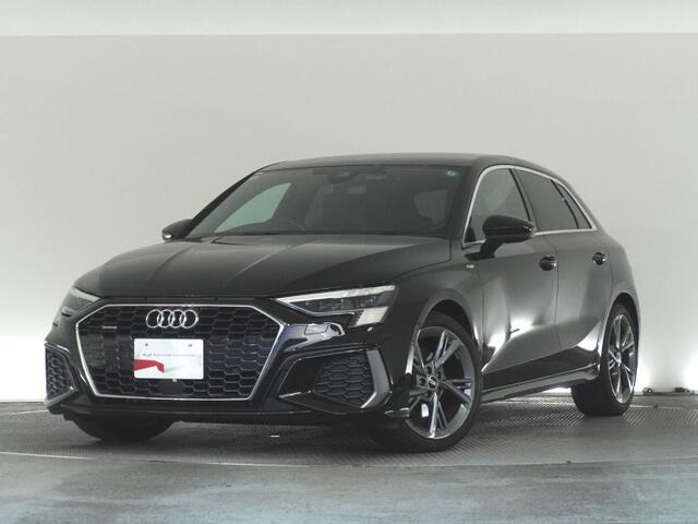 A3スポーツバック40 TFSI クワトロ Sライン 4WD