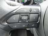 ステアリングリモコン付き。運転中のオーディオ操作が可能なので視線をナビに移したり、ハンドルから手を離さないので危険がなくなり安全です!